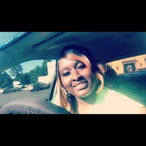 Meet your Posher, Allison